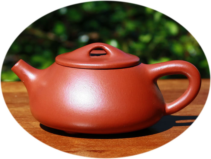 Yi Xing Zi Sha teapot burgundy